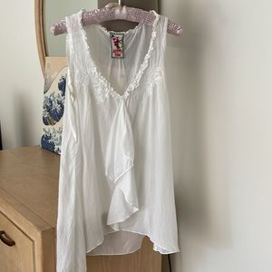 Johnny Was Floral Embroidered Top